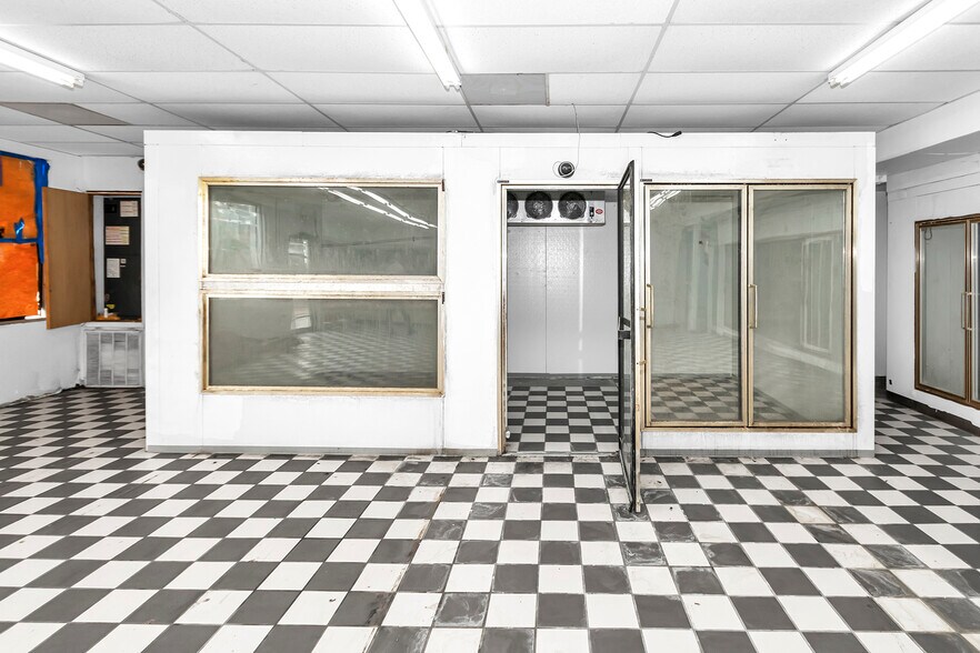 More Photos Of 1220 S Washington Ave, Titusville Convenience Store For Sale