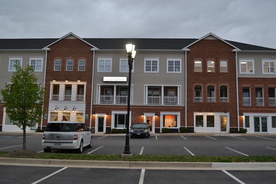 More Photos Of 13895 Hedgewood Dr, Woodbridge Medical For Lease