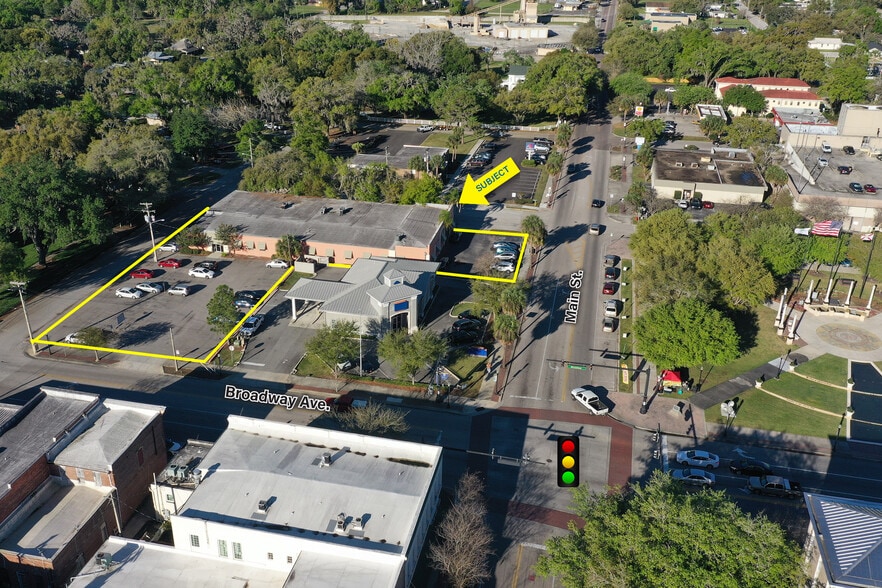 Primary Photo Of 255 W Main St, Bartow Office For Sale