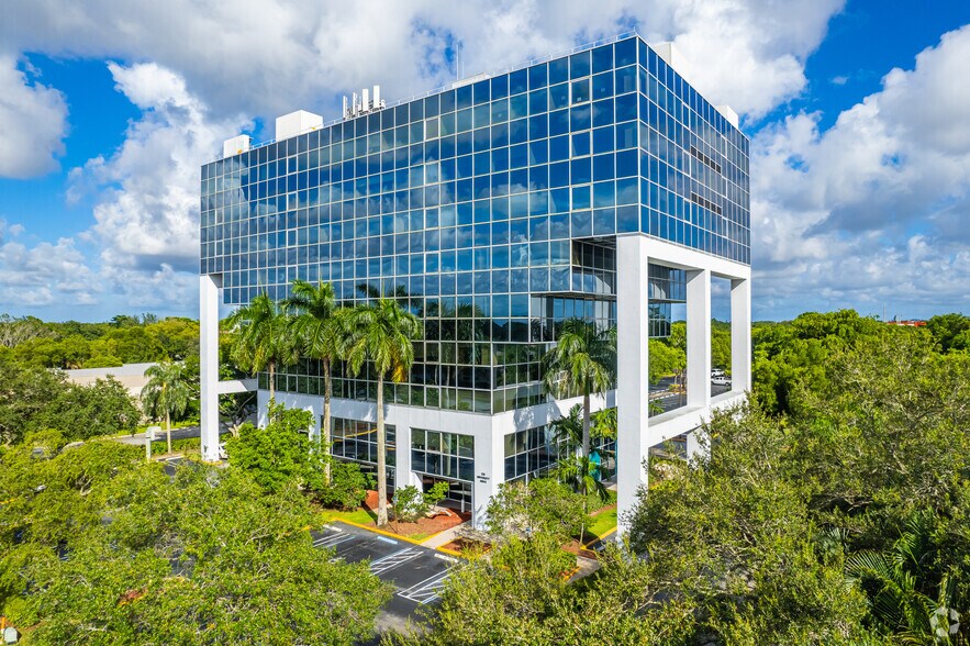 More Photos Of 210 N University Dr, Coral Springs Office For Lease
