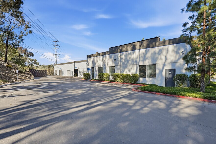 More Photos Of 9170-9190 Camino Santa Fe, San Diego Light Manufacturing For Sale