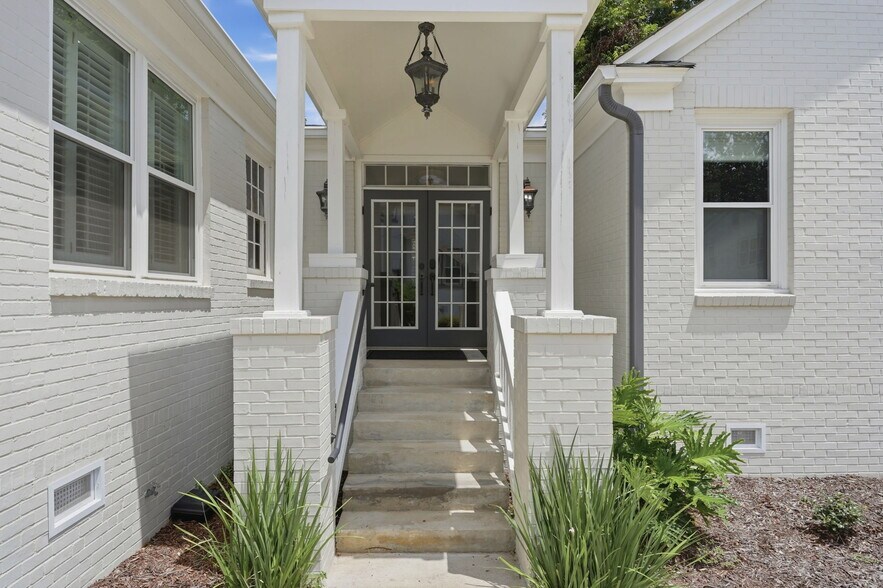 More Photos Of 537 E Park Ave, Tallahassee Office For Sale