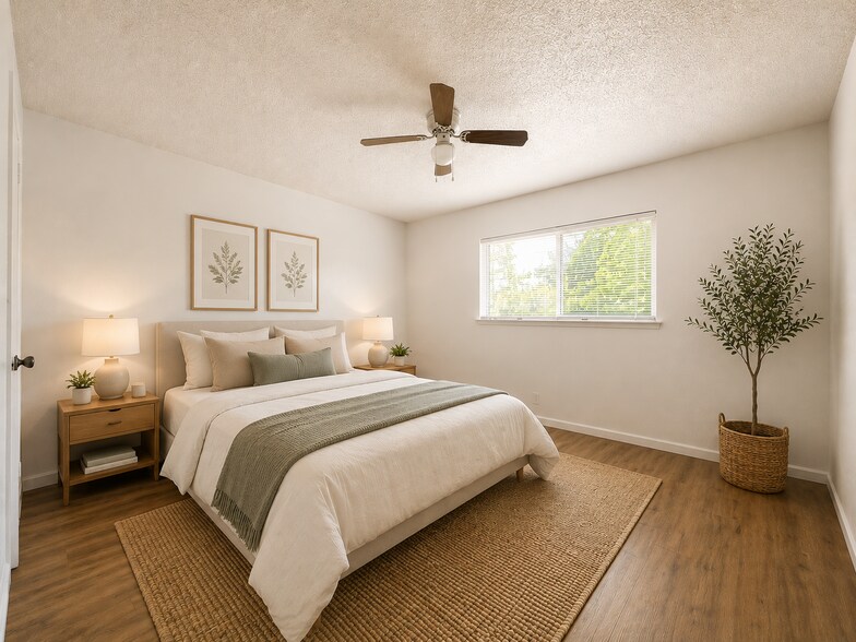 More Photos Of 2043 E Saginaw Way, Fresno Apartments For Sale