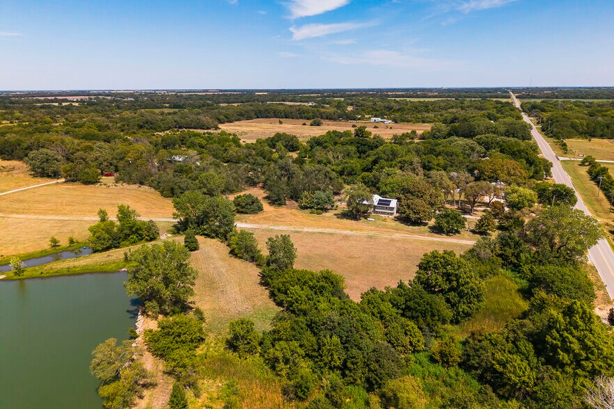 More Photos Of 2206 E 101st St N, Valley Center Specialty For Sale