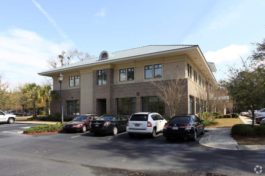 More Photos Of 2 Westbury Park Way, Bluffton Office For Sale