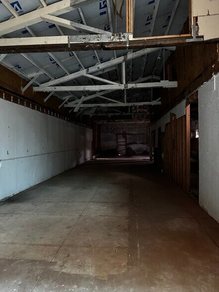 More Photos Of 2825 West St, Emeryville Warehouse For Sale