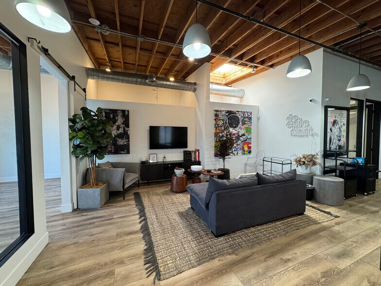 More Photos Of 661 N Harper Ave, Los Angeles Storefront Retail Office For Lease