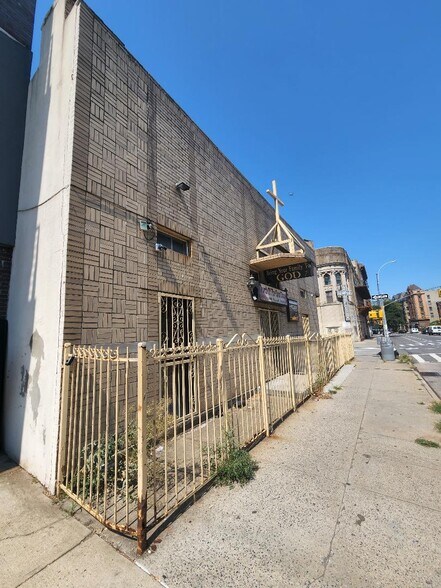 More Photos Of 1374 Bedford Ave, Brooklyn Religious Facility For Sale