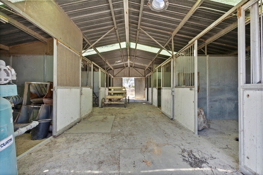 More Photos Of 8661 Herring Rd, Bakersfield Land For Sale