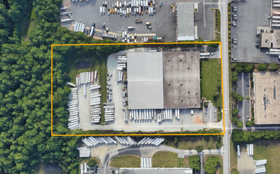 More Photos Of 8425 Triad Dr, Greensboro Distribution For Sale