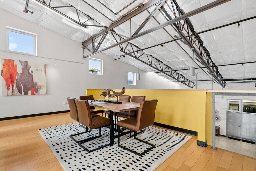 More Photos Of 108 High Rd, Santa Cruz Flex For Sale