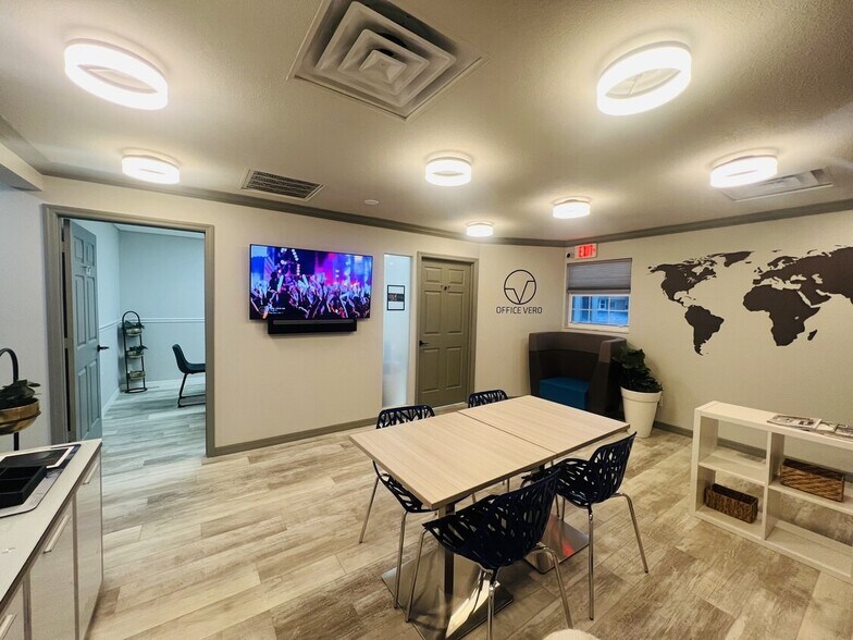 More Photos Of 333 17th St, Vero Beach Medical For Lease