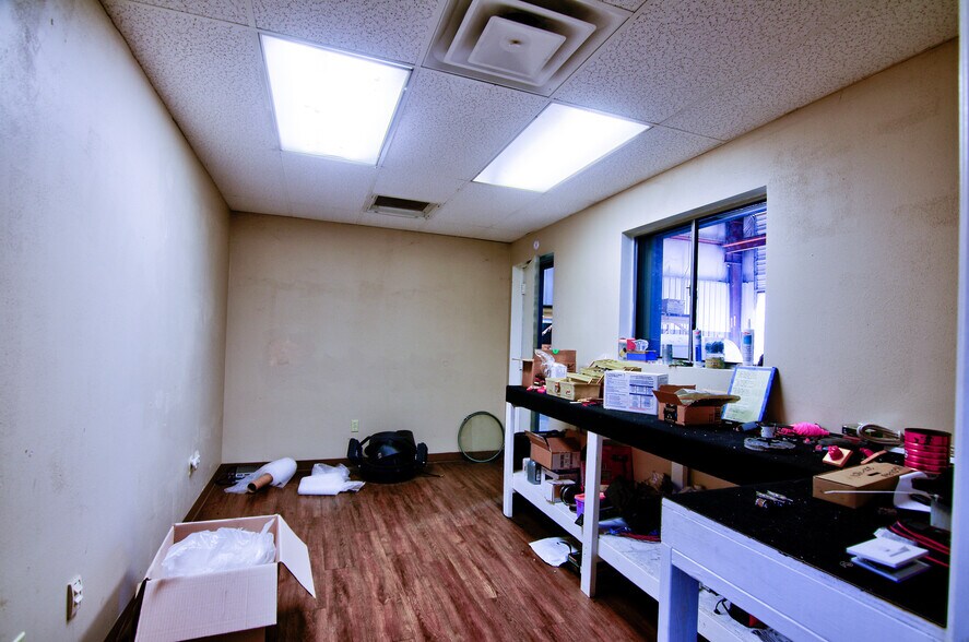 More Photos Of 9730 Shepard Hill Rd, Willis Warehouse For Sale