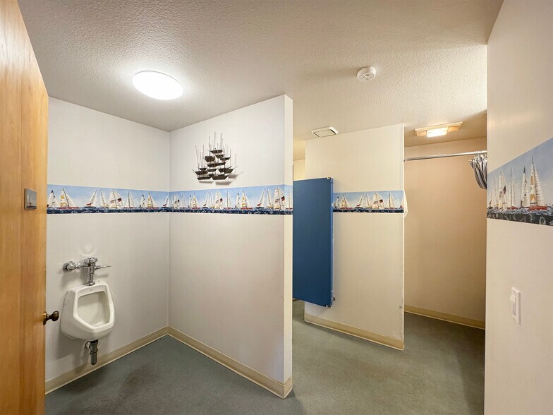 More Photos Of 2503 Washington Street, Port Townsend Specialty For Sale