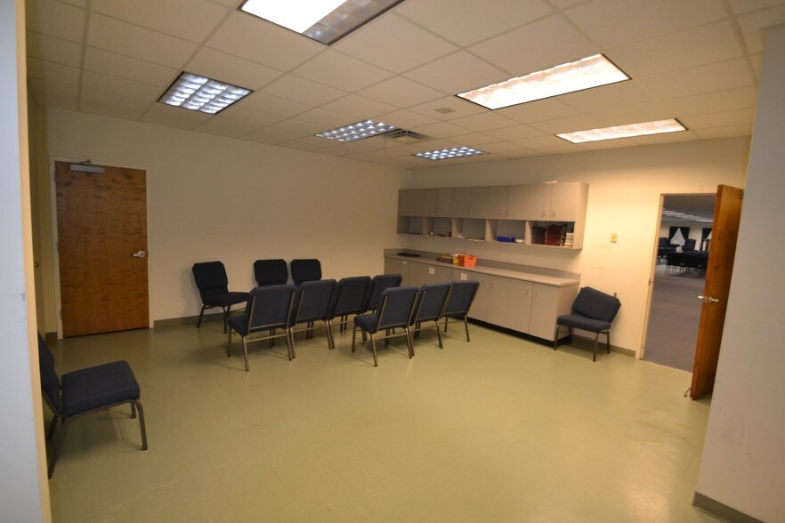 More Photos Of 3604 Macon Rd, Columbus Unknown For Lease