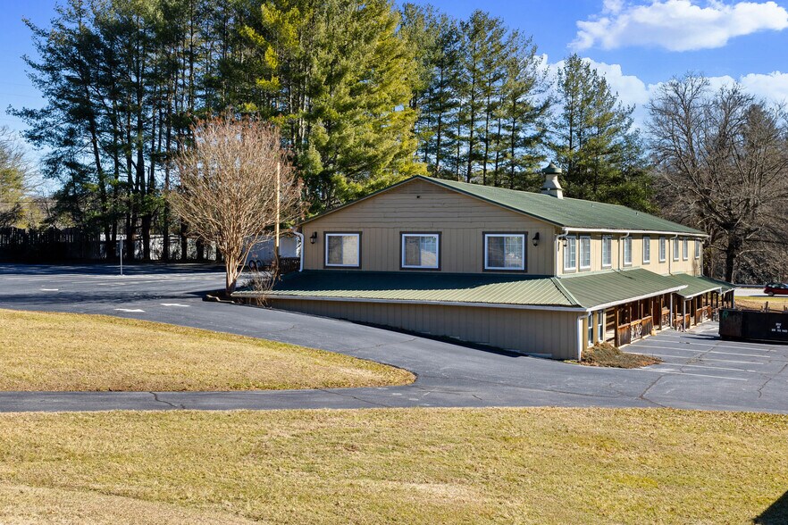 8826 Boylston Hwy Mills River Nc 28759 Lodge Meeting Hall For Sale