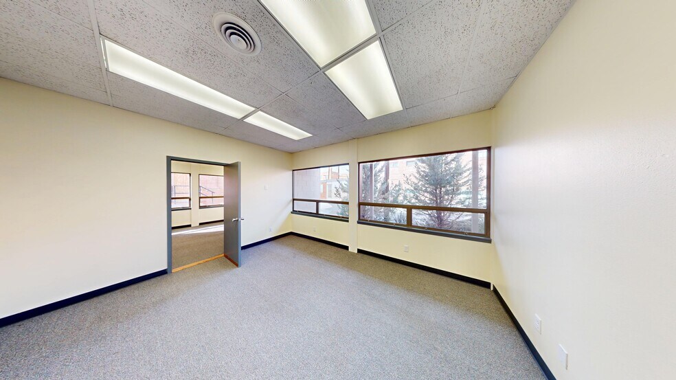 More Photos Of 324 E Washington Ave, Riverton Office For Sale