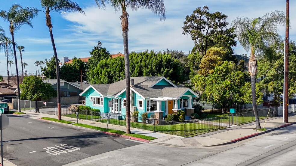 More Photos Of 1204 N Ross St, Santa Ana Office For Lease