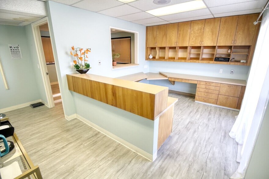 More Photos Of 735 E Ohio Ave, Escondido Medical For Lease