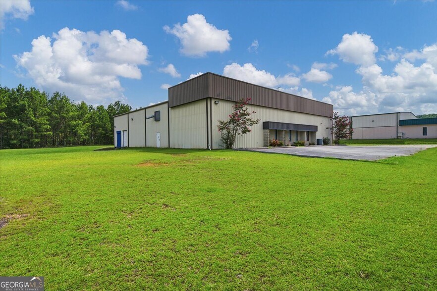 More Photos Of 524 Golf Course Rd, Tallapoosa Warehouse For Lease