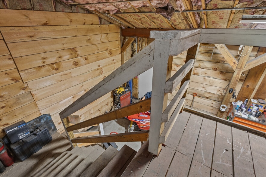 More Photos Of 1973 Victory Hwy, Glendale General Retail For Sale