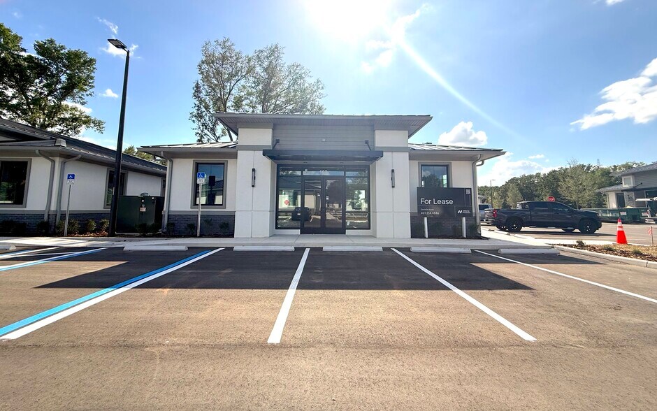 More Photos Of 162 Southern Railway, Oakland Medical For Lease