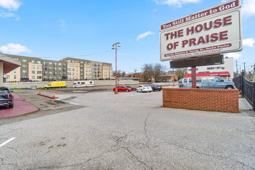 More Photos Of 5110 Nannie Helen Burroughs Ave NE, Washington Religious Facility For Sale