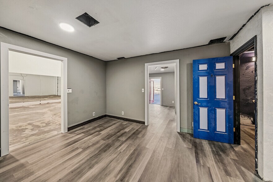 More Photos Of 727 Welch St, Medford Industrial For Sale