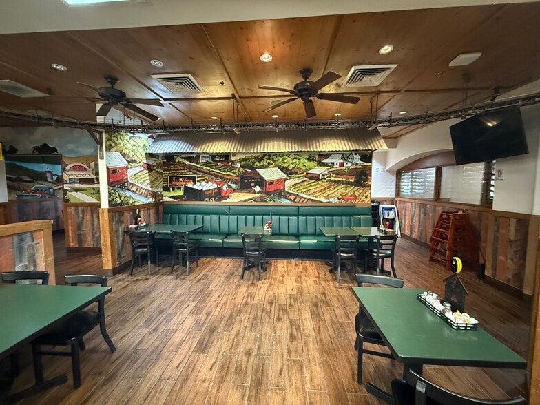 More Photos Of 6960 S Rainbow Blvd, Las Vegas Restaurant For Sale