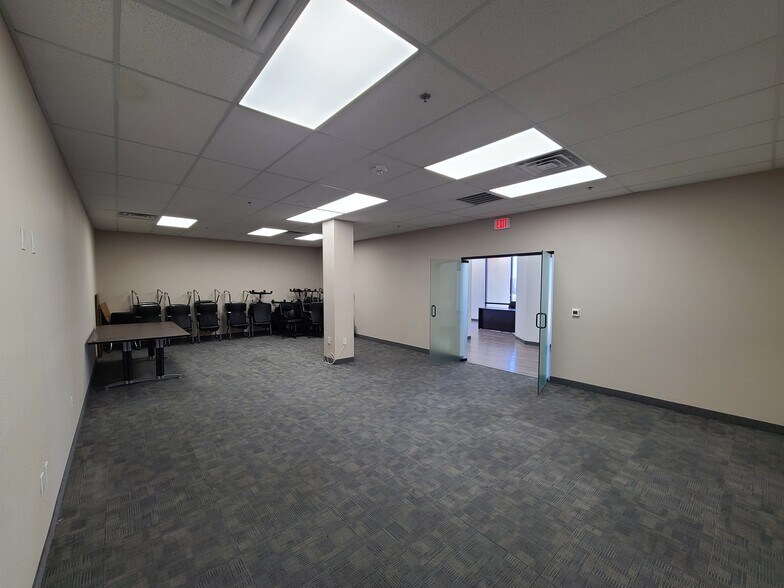 More Photos Of 6970 W Patrick Ln, Las Vegas Medical For Sale