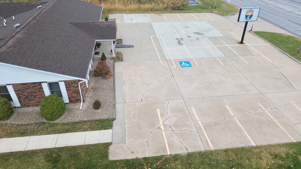 More Photos Of 4121 S Franklin St, Michigan City Office For Sale