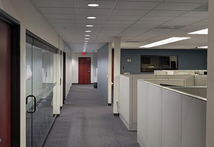 More Photos Of 2835 Temple Ave, Signal Hill Office For Sale