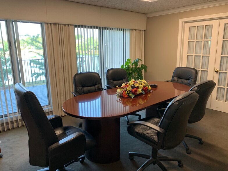 More Photos Of 500 Market St, Portsmouth Office For Sale