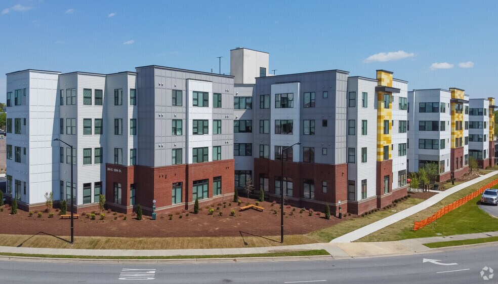 More Photos Of 306 E 10TH St, Greenville Apartments For Lease