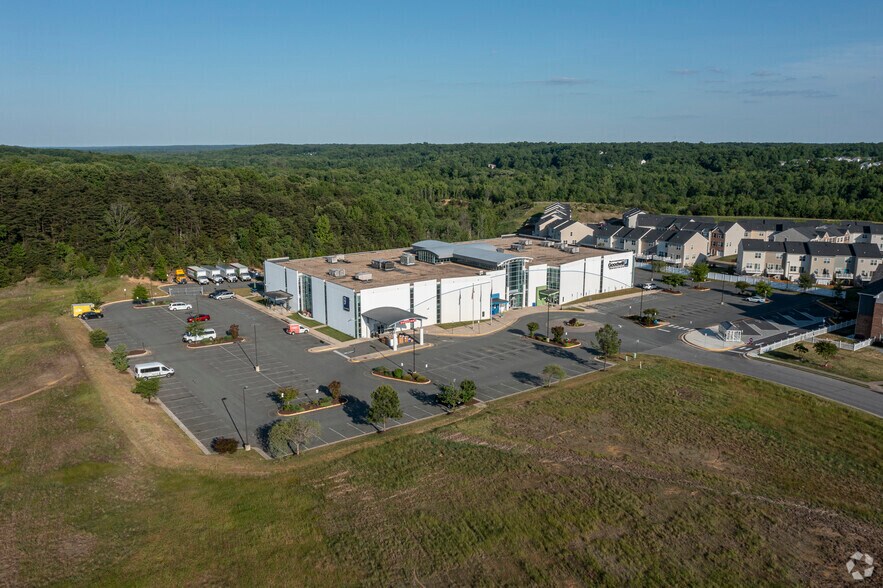 More Photos Of 4701 Market St, Fredericksburg Office For Sale