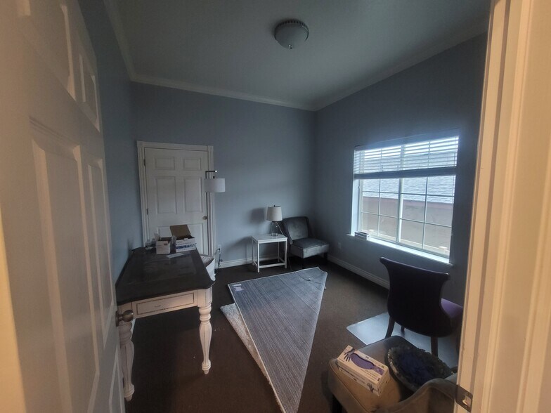 More Photos Of 579 W Center St, Pleasant Grove Medical For Lease
