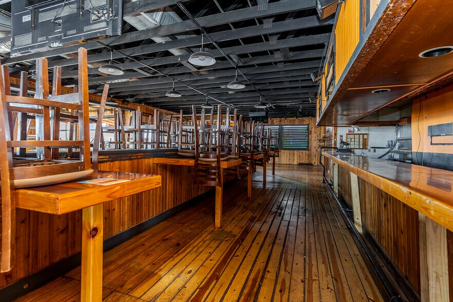 More Photos Of 241 Eastern Byp, Richmond Restaurant For Lease