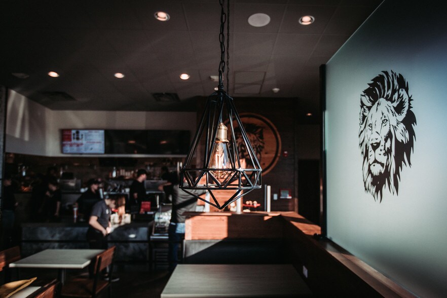 More Photos Of 10313 Metcalf Ave, Overland Park Fast Food For Sale