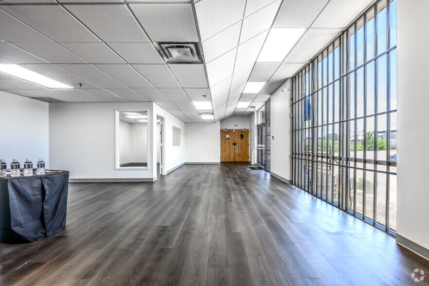 More Photos Of 4520 S Buckner Blvd, Dallas Manufacturing For Lease