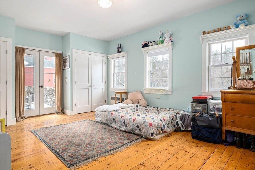 More Photos Of 507 Benson Rd, Manchester Center Specialty For Sale