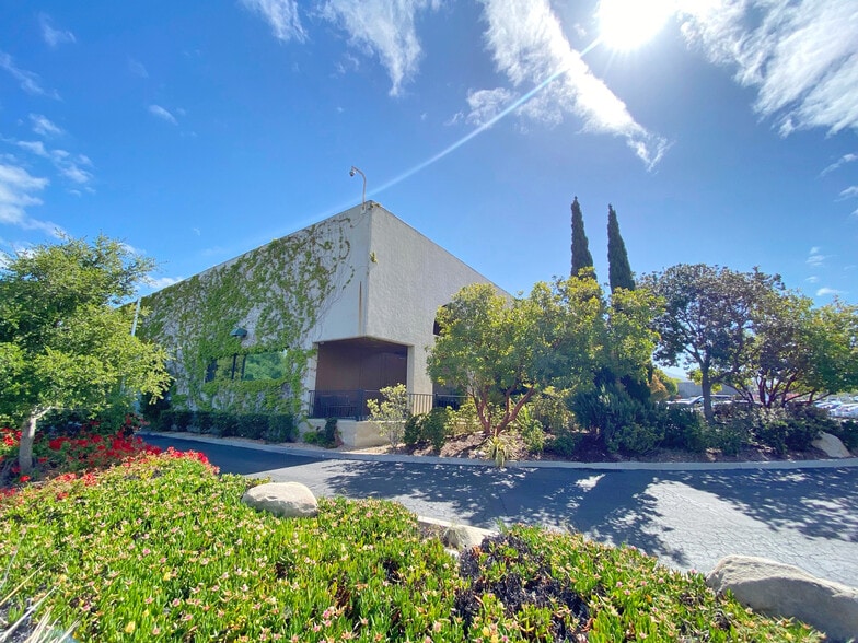 More Photos Of 6383 Rose Ln, Carpinteria Warehouse For Lease