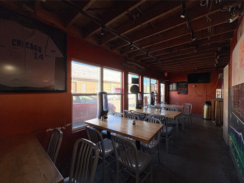 More Photos Of 26-30 S San Francisco St, Flagstaff Storefront Retail Office For Lease