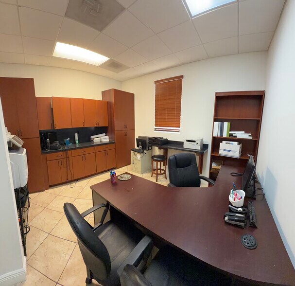 More Photos Of 5791A NW 151st St, Miami Lakes Office For Sale
