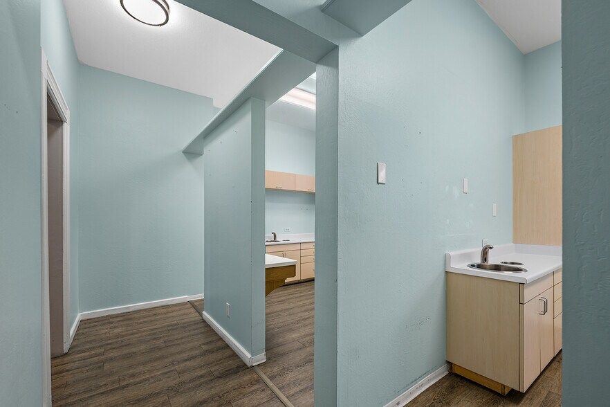 More Photos Of 318 S Main St, Sebastopol Office For Sale