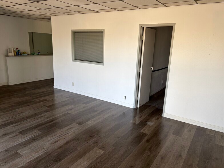 More Photos Of 9144-9146 Telegraph Rd, Downey Office For Lease