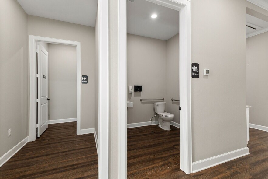 More Photos Of 2043 N Mason Rd, Katy Loft Creative Space For Sale
