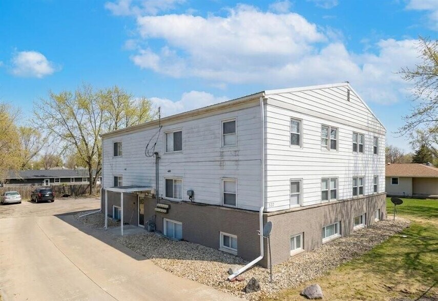 More Photos Of 522 N Main St, Hanna City Apartments For Sale