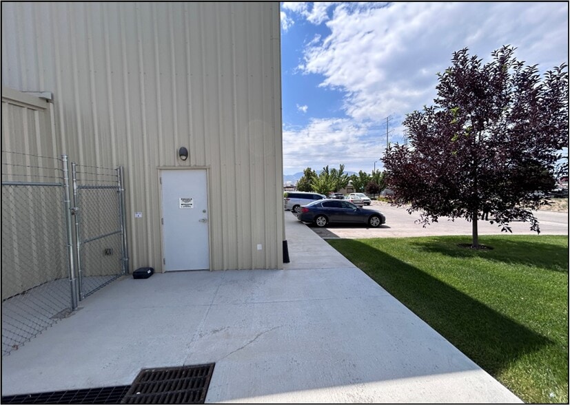 More Photos Of 5783 W Feulner Park Cir, West Jordan Industrial For Sale