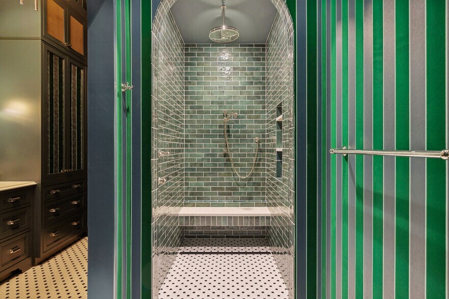 More Photos Of 3095 Soperton Dr, Bluffton Light Distribution For Sale