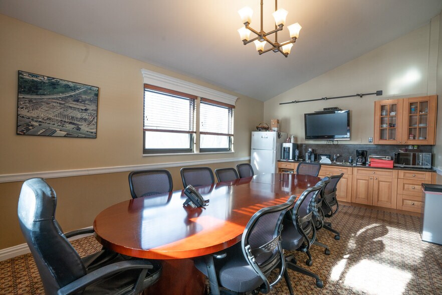 More Photos Of 99 Lafayette Ave, White Plains Light Manufacturing For Sale